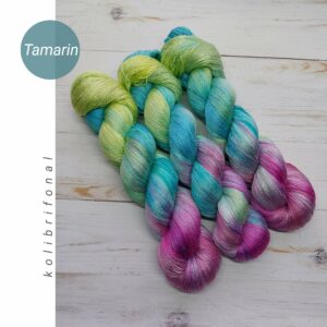 https://www.kolibrifonal.hu/termek/tamarin-kezzel-festett-fonal/ 
