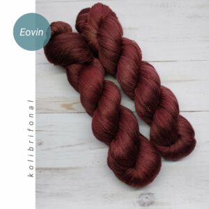 https://www.kolibrifonal.hu/termek/eovin-kezzel-festett-fonal/